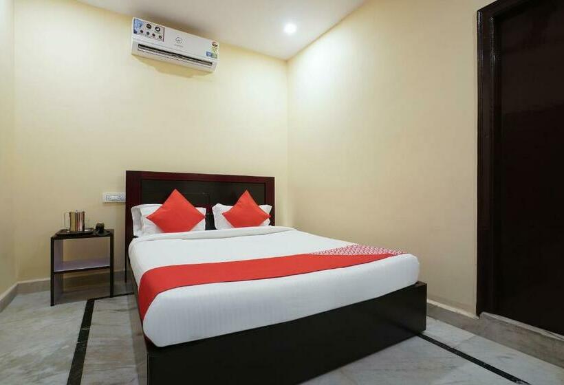 スタンダードルーム, O Anuguna Tulasi Grand Near Jntu University Hyderabad
