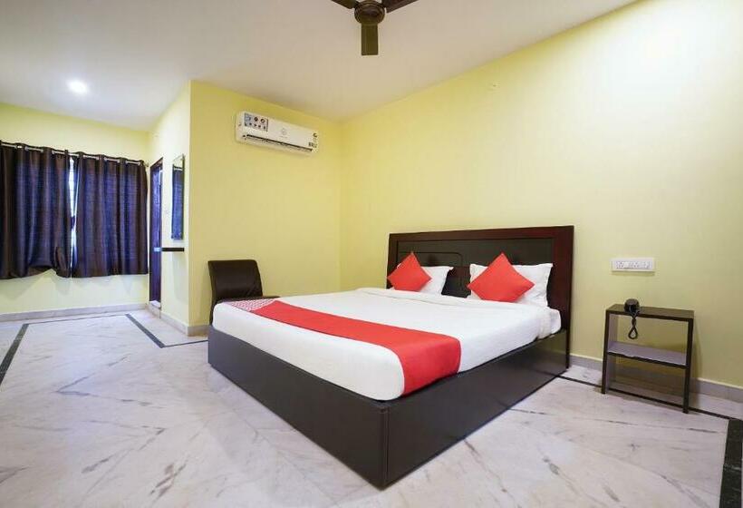 デラックスルーム, O Anuguna Tulasi Grand Near Jntu University Hyderabad
