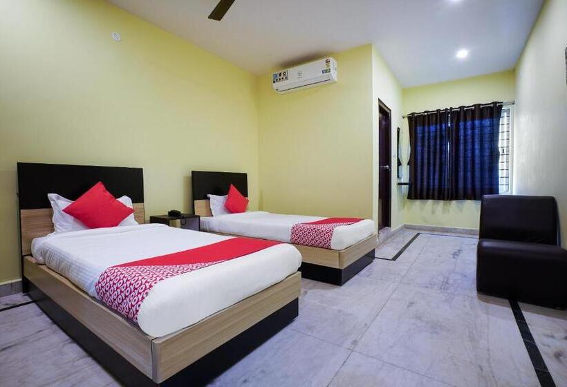 デラックスルーム, O Anuguna Tulasi Grand Near Jntu University Hyderabad