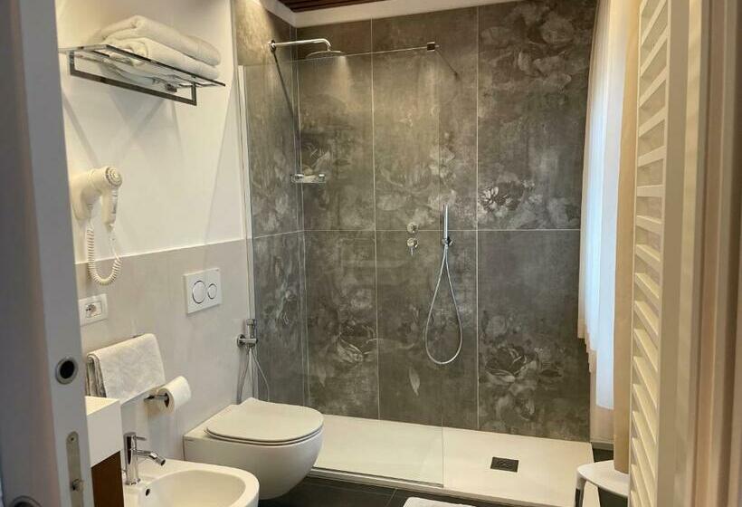 اتاق لوکس, Enjoy Duomo Rooms Flavio Baracchini 9