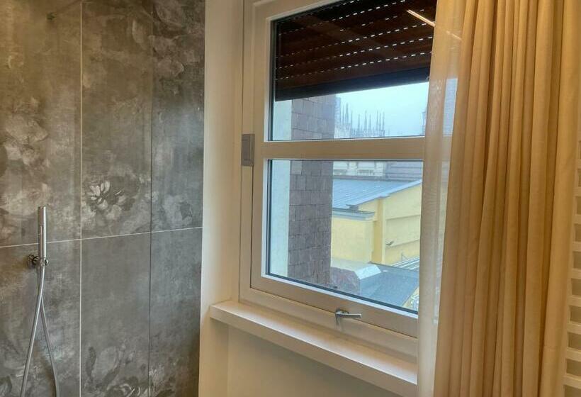 اتاق لوکس, Enjoy Duomo Rooms Flavio Baracchini 9