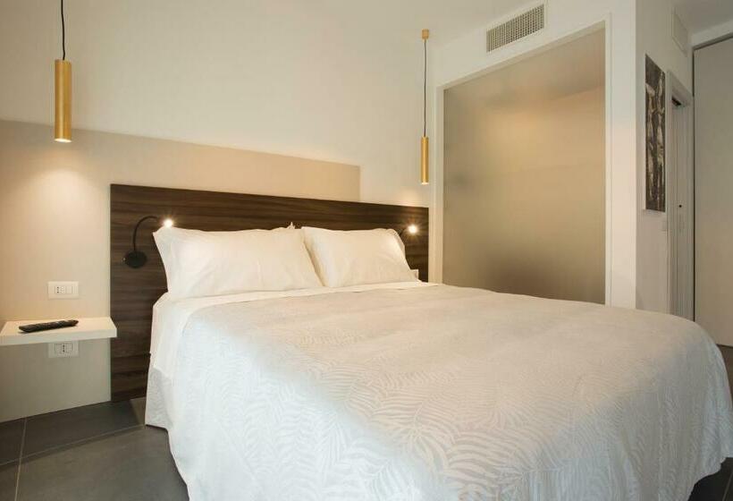 اتاق استاندارد با بالکن, Enjoy Duomo Rooms Flavio Baracchini 9