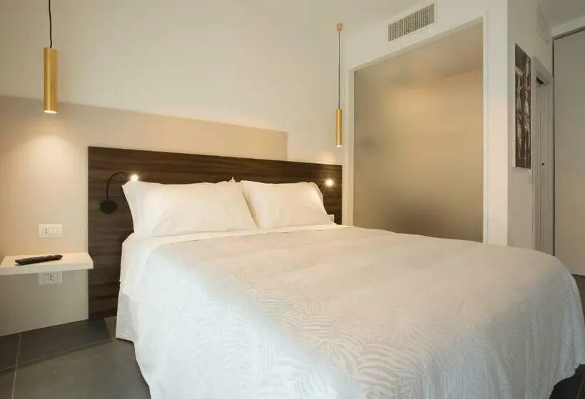 اتاق استاندارد با بالکن, Enjoy Duomo Rooms   Flavio Baracchini 9
