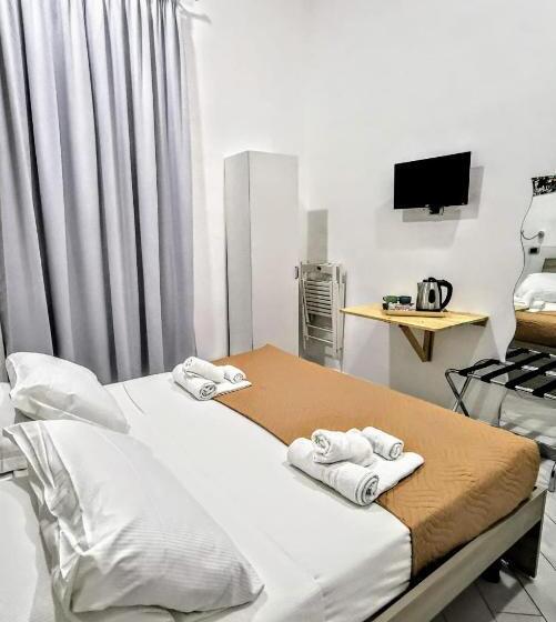 اتاق استاندارد, Duomo 152 Napoli