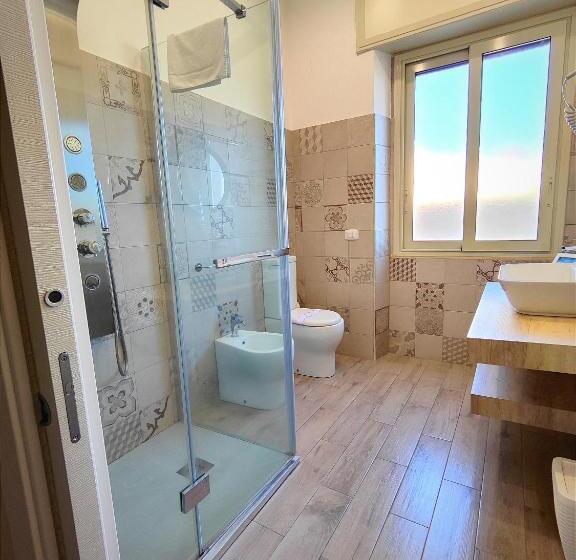 标准间, Made In Sicily Santa Tecla