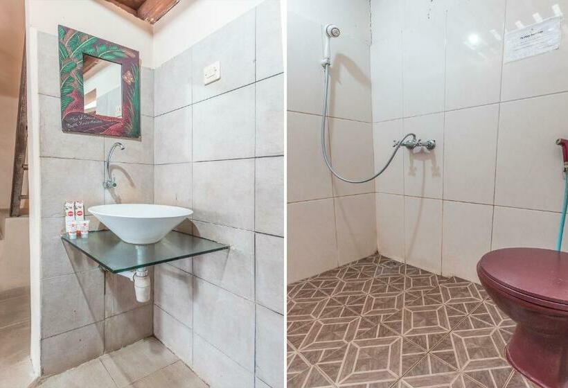 Номер Стандарт Трехместный, The Village Resort Bogor