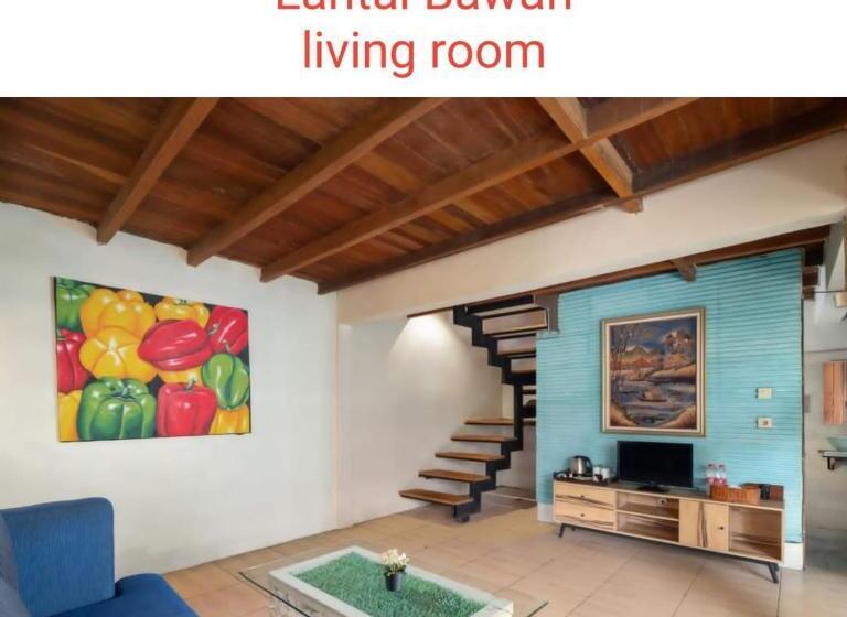 Президентский Люкс, The Village Resort Bogor