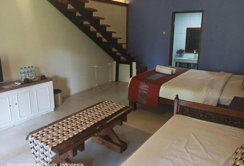 Семейный Номер Вид на Сад, The Village Resort Bogor