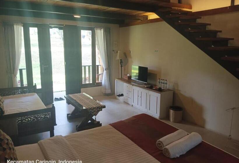 Семейный Номер Вид на Сад, The Village Resort Bogor