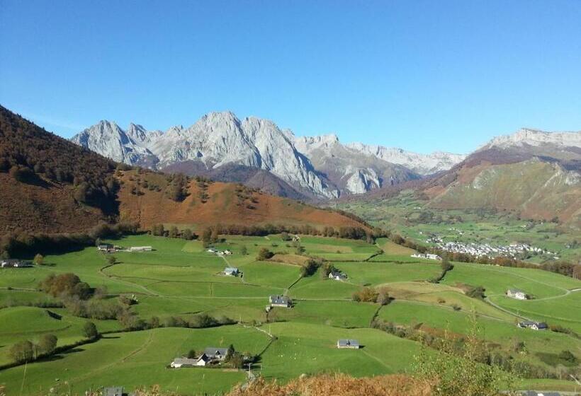 スタンダードトリプルルーム, Chambres D Hôtes La Cavalière