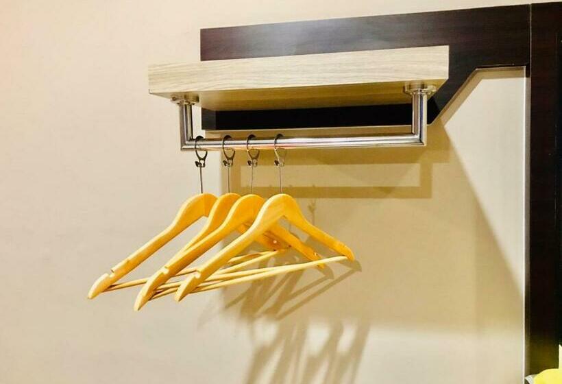 标准间, Highway Times Inn