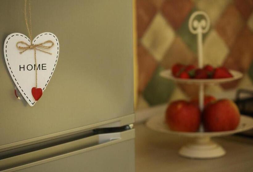 استودیو خانوادگی, B&b Casa Dolce Casa