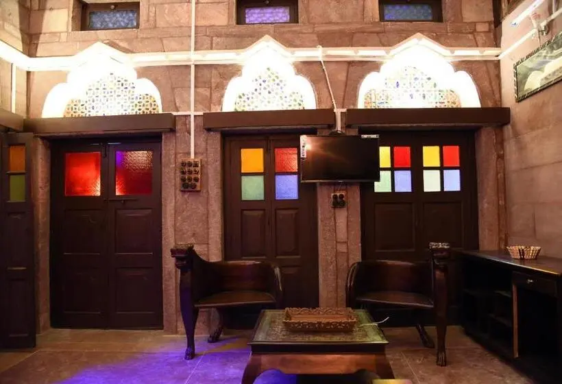 سوئیت با بالکن, The Thikana Heritage