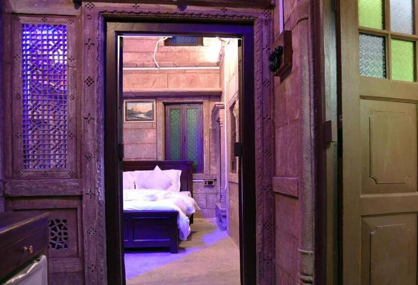 Номер Superior Кровать Кинг, The Thikana Heritage