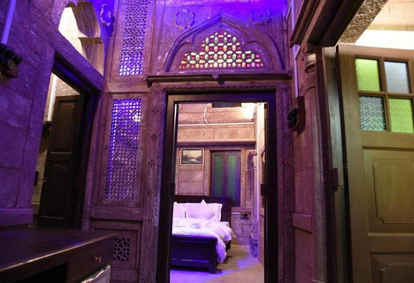 Номер Superior Кровать Кинг, The Thikana Heritage