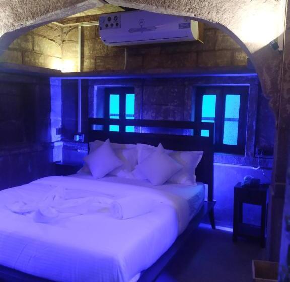 Номер Стандарт, The Thikana Heritage