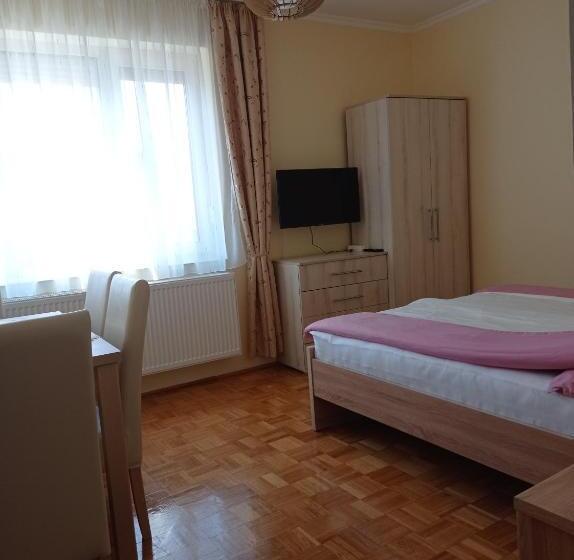 침실 2개 스위트, Akác Vendégház