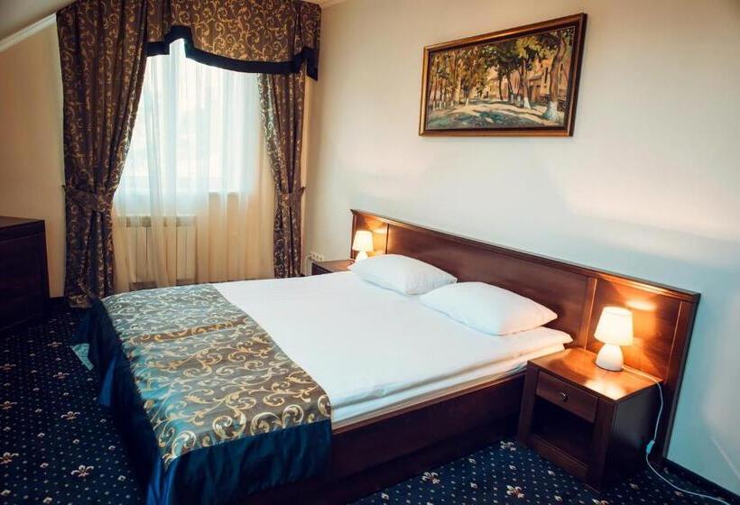 غرفة دور أخير, Boutique Hotel Villa P