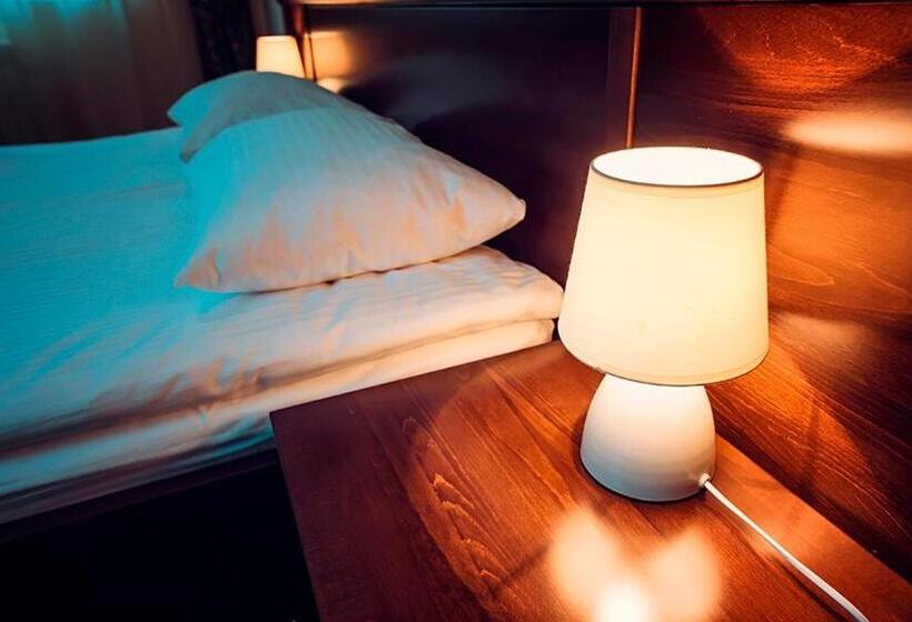 غرفة دور أخير, Boutique Hotel Villa P