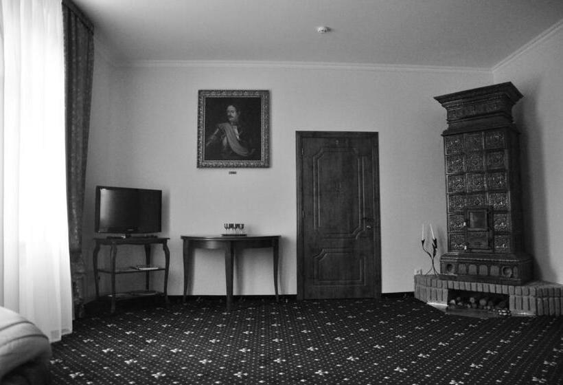 غرفة دور أخير, Boutique Hotel Villa P