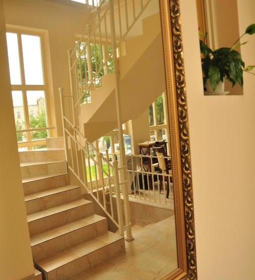 غرفة دور أخير, Boutique Hotel Villa P