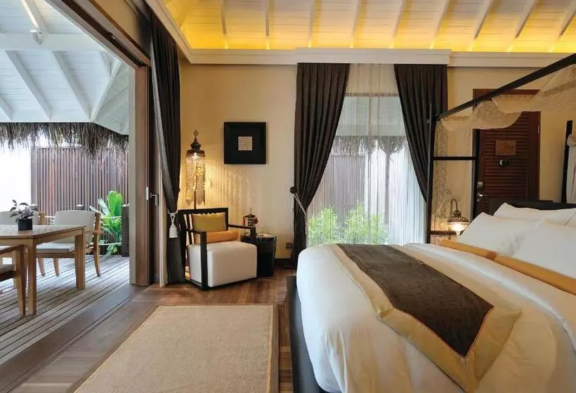 ویلای یک اتاق خوابه با استخر شنا, Ayada Maldives