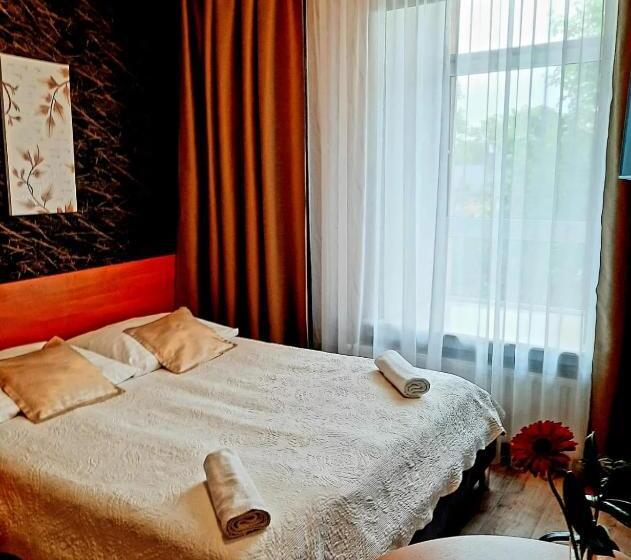 اتاق استاندارد, Bursztyn