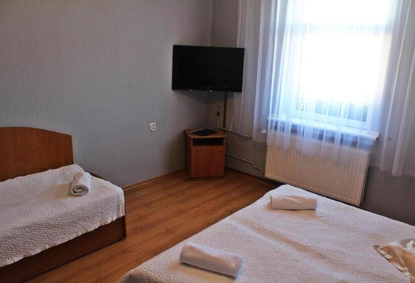 Трехместный Номер Базовый, Bursztyn
