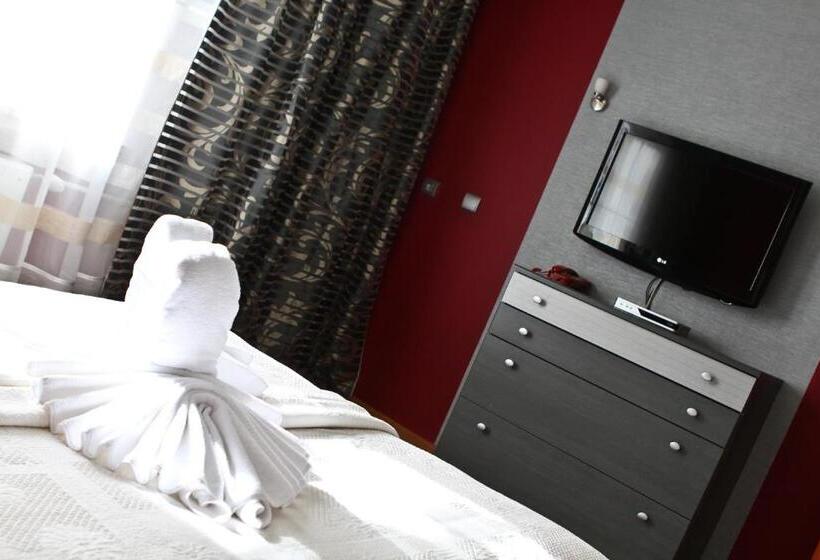 آپارتمان خانوادگی, Centrum Green Hill Business & Spa