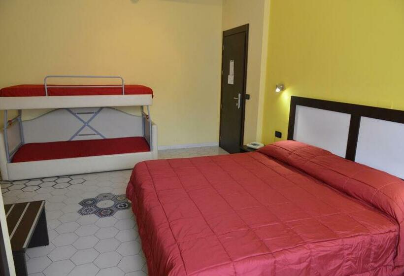 スタンダード４人部屋, Del Sole