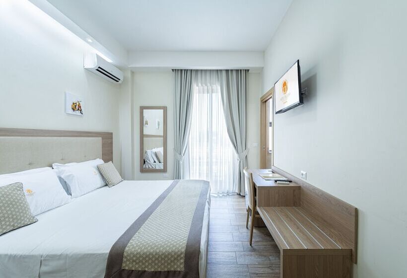 スタンダードルーム, Del Sole