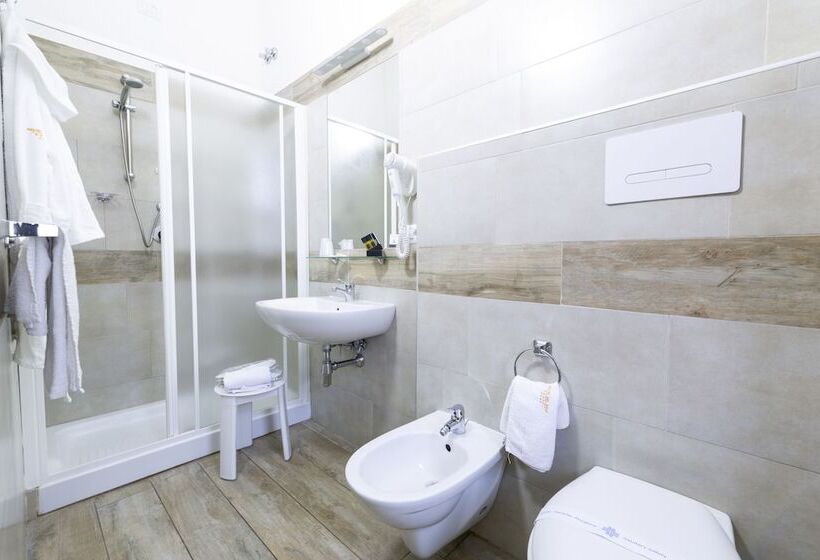 スタンダードルーム, Del Sole