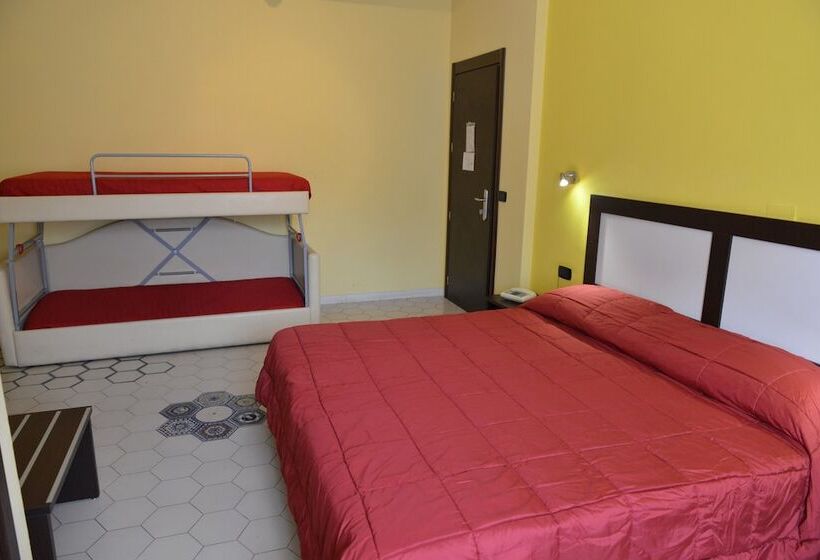 スタンダード４人部屋, Del Sole