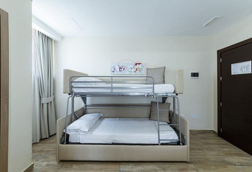 スタンダード４人部屋, Del Sole