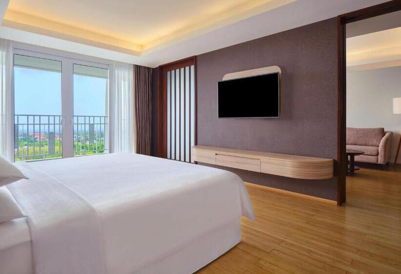 스위트 킹사이즈 침대, Four Points By Sheraton Bali, Ungasan