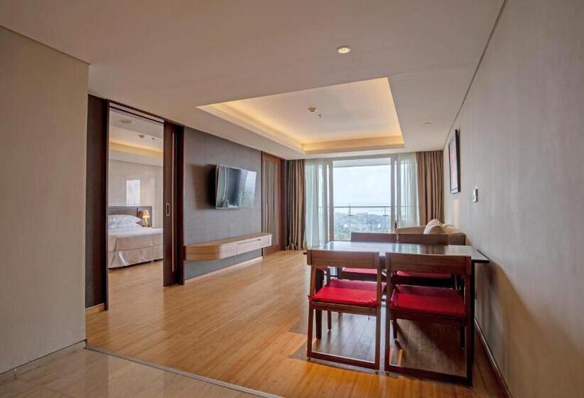 스위트 킹사이즈 침대, Four Points By Sheraton Bali, Ungasan