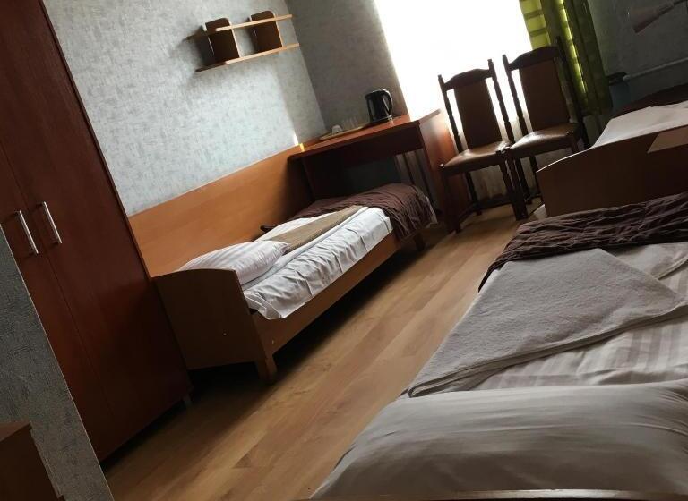 غرفة قياسية رباعية حمام مشترك, Haga