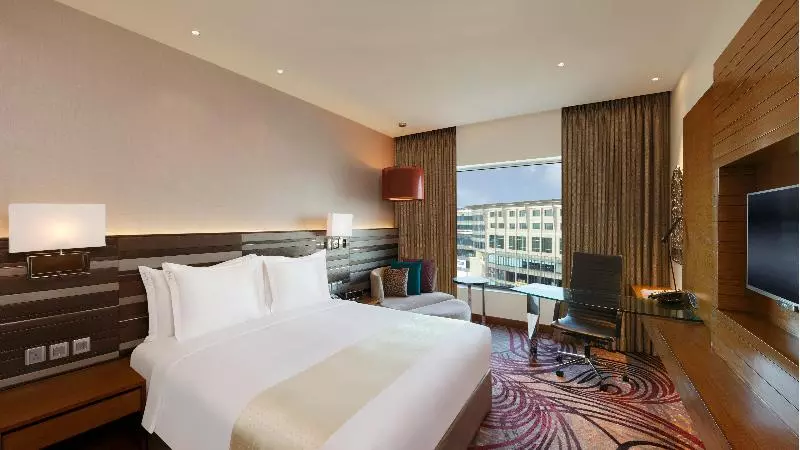 身障者適用キングサイズベッドルーム, Holiday Inn Jaipur City Centre, An Ihg