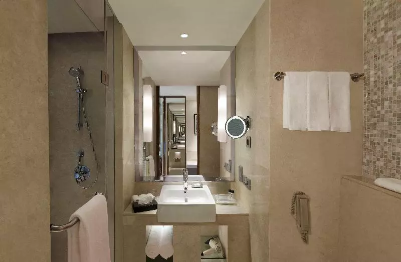 キングサイズベッドのスタンダードルーム, Holiday Inn Jaipur City Centre, An Ihg