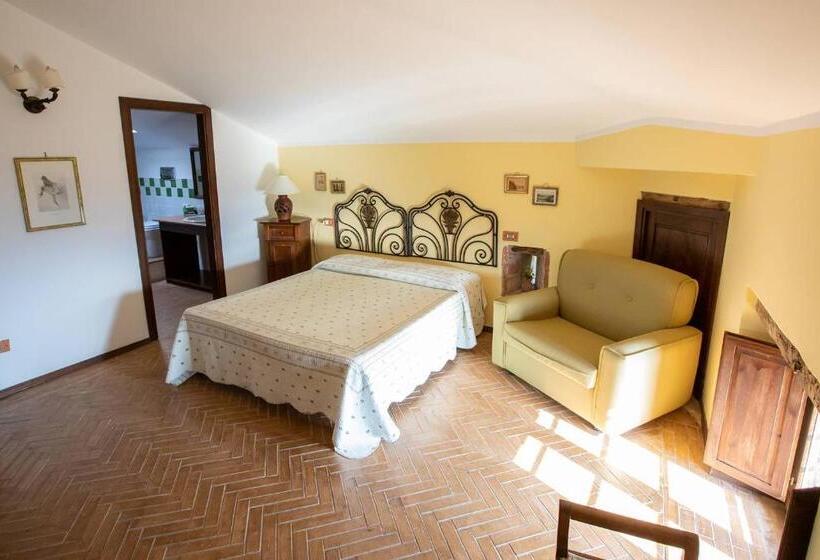 스탠다드 트리플 룸, Il Castello Di San Sergio