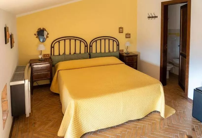 اتاق استاندارد با چشم‌انداز دریا, Il Castello Di San Sergio