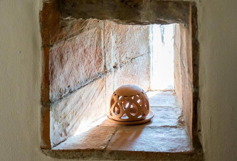 اتاق استاندارد با چشم‌انداز دریا, Il Castello Di San Sergio