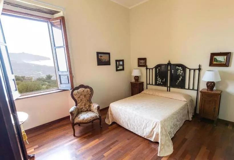 اتاق استاندارد با چشم‌انداز دریا, Il Castello Di San Sergio