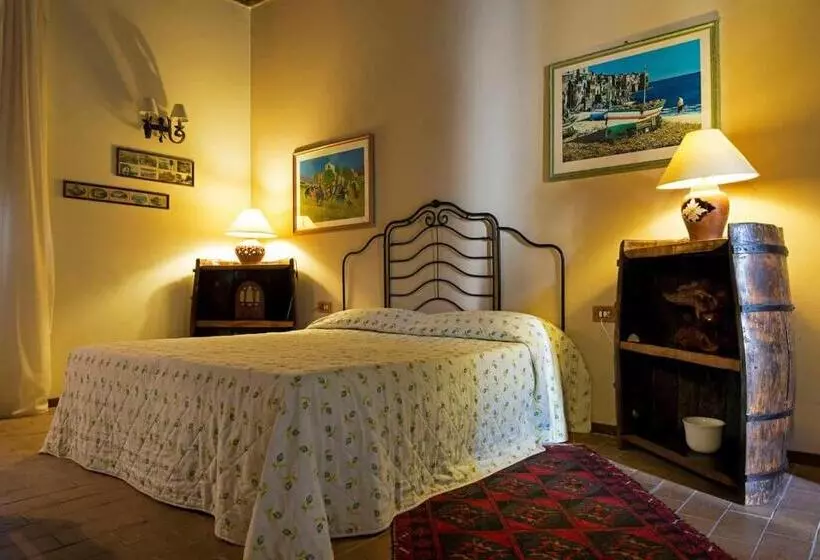 اتاق استاندارد چهار تخته با چشم‌انداز دریا, Il Castello Di San Sergio