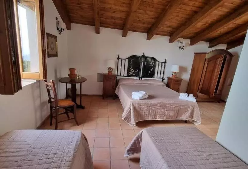 اتاق سوپریور چهار تخته, Il Castello Di San Sergio
