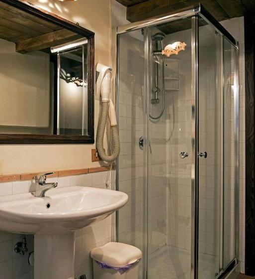 4인용 스탠다드 룸, Il Castello Di San Sergio