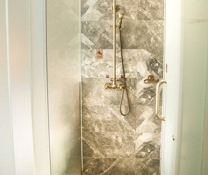 스위트, James Joyce Coffetel Tianhebei