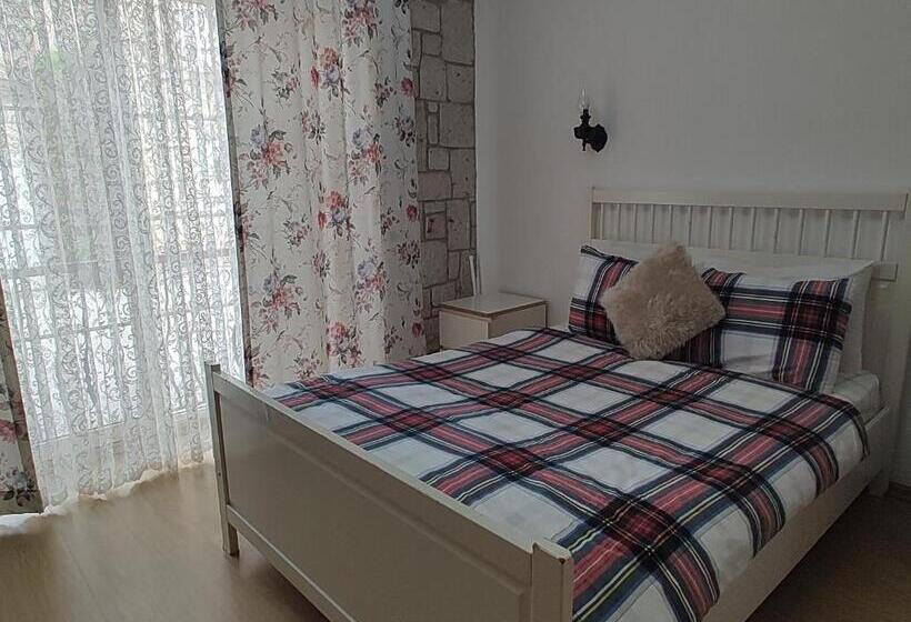 Номер Deluxe, Kemerlihan Deluxe