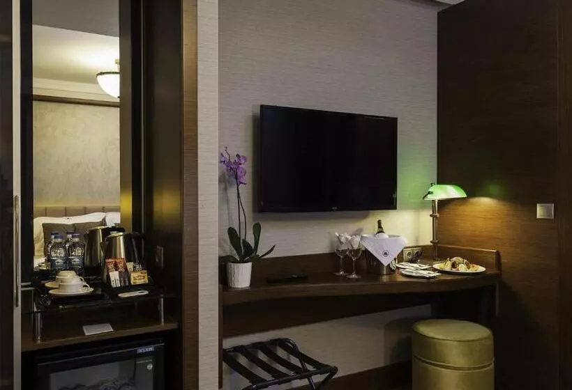 اتاق اکونومی, Manesol Boutique Galata