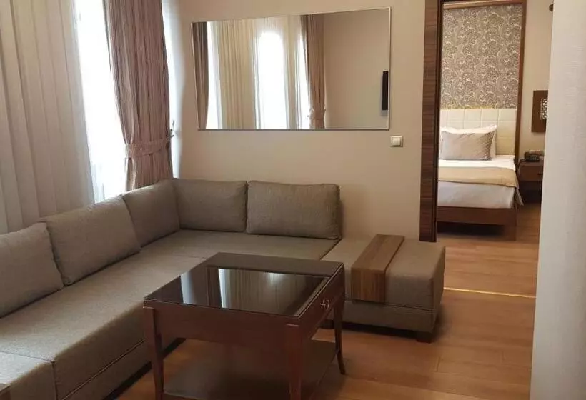 سوئیت با بالکن, Manesol Boutique Galata